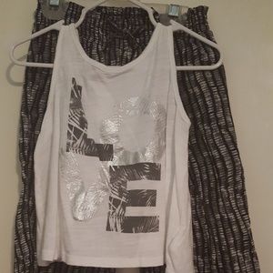 Old Navy Shirt Size 2T Capri pants 4T